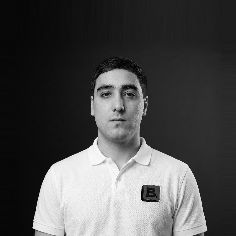 Oybek Qodirov